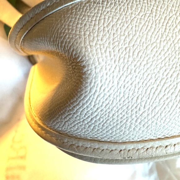 Pre-Owned Hermes PM Evelyne Bag Gen III Clemence
Strap can be change if desired - Picture 12 of 15